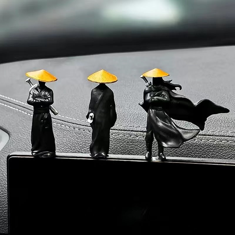 Screen ornament of an old friend from the martial arts world